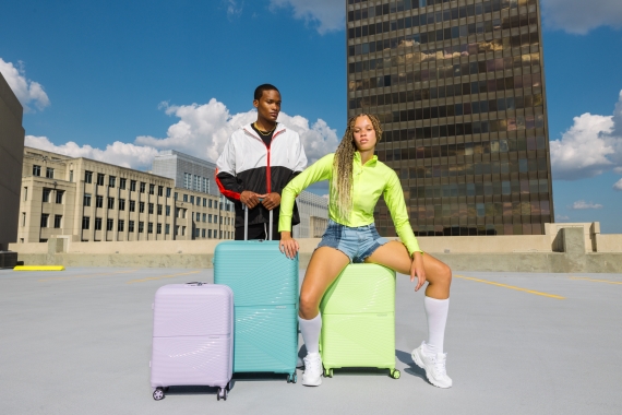 American Tourister Airconic 67cm - Mellomstor Electric Lime