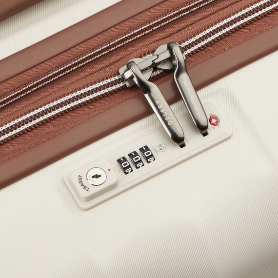 Delsey Carrousel 2 67cm - Mellomstor Utvidbar Off White
