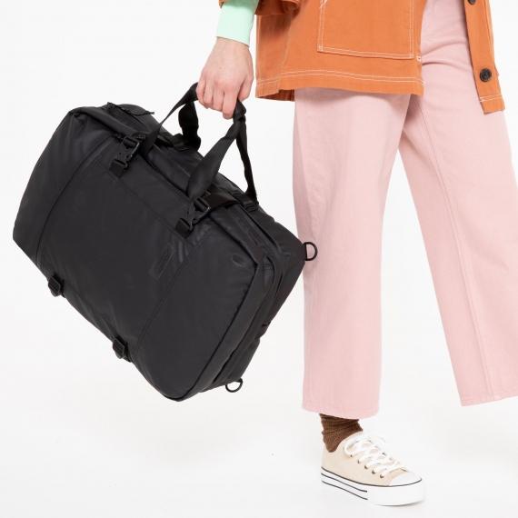 Eastpak Tranzpack - Ryggsäck/Duffelväska Surfaced Black_1
