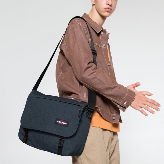 Eastpak Delegate+ - Skulderremveske Triple Denim