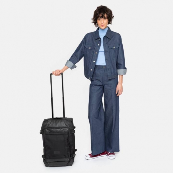 Eastpak Tranverz CNNCT Coat 51cm - Kabinkoffert Svart